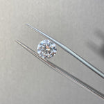 Load image into Gallery viewer, Round Cut Lab Diamond 2.172 Ct G VS2
