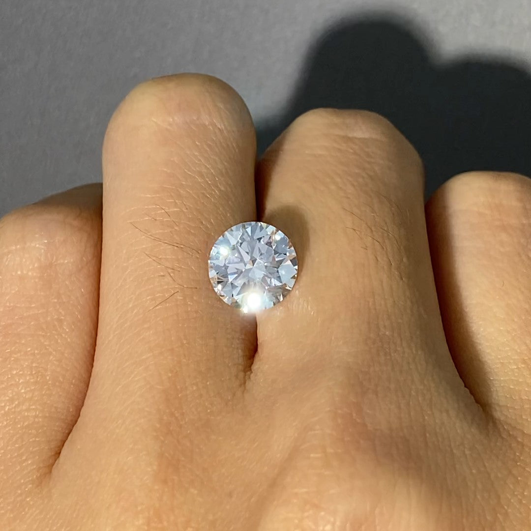 Round Cut Lab Diamond 2.002 Ct GH VS2