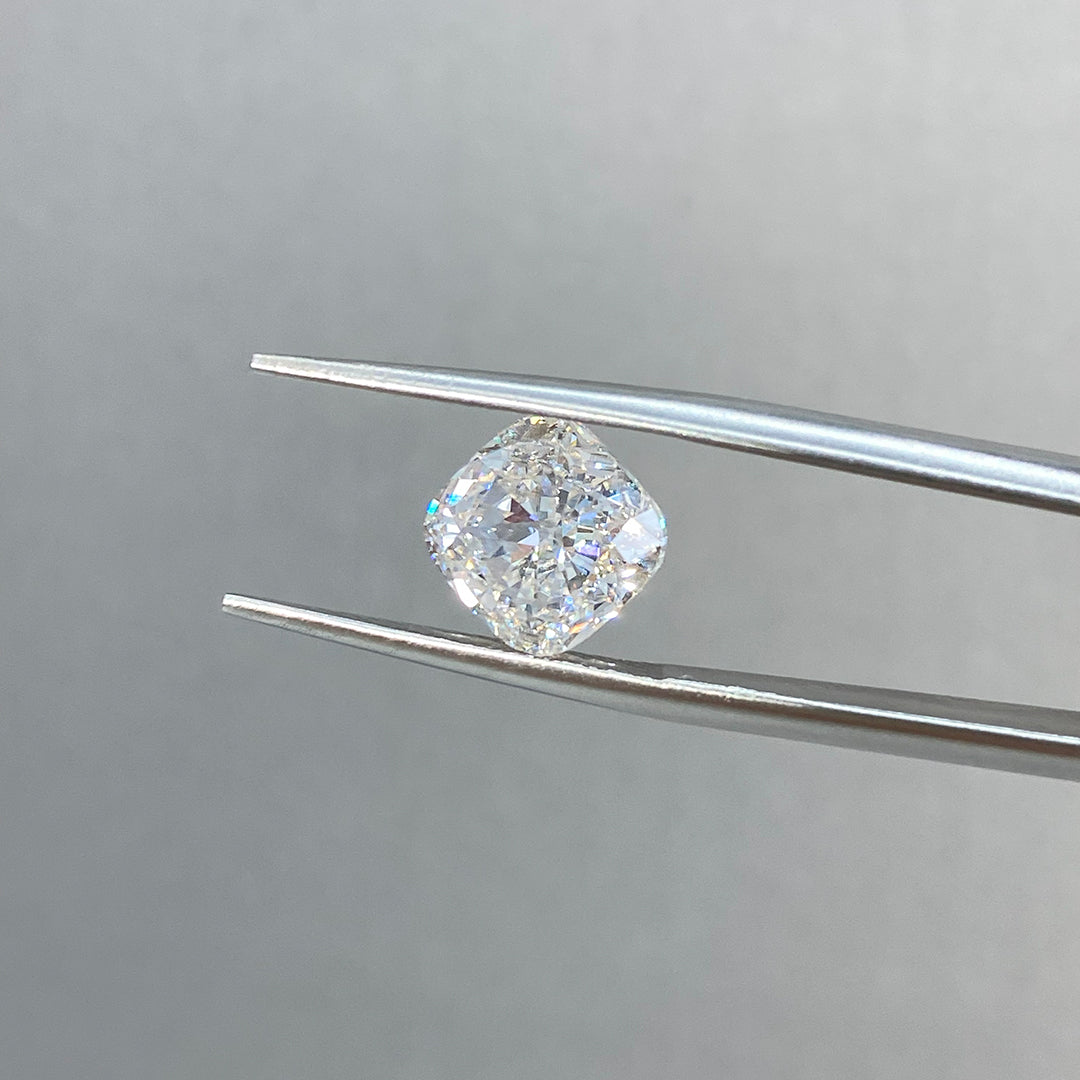 Cushion Cut Lab Diamond 3.175 Ct H VS