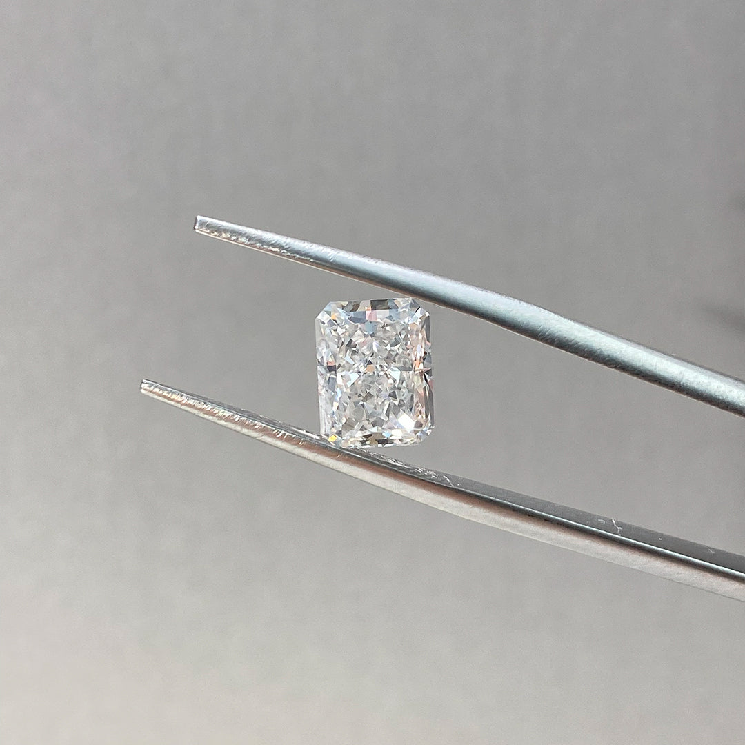 Radiant Cut Lab Diamond 2.155 Ct G VS