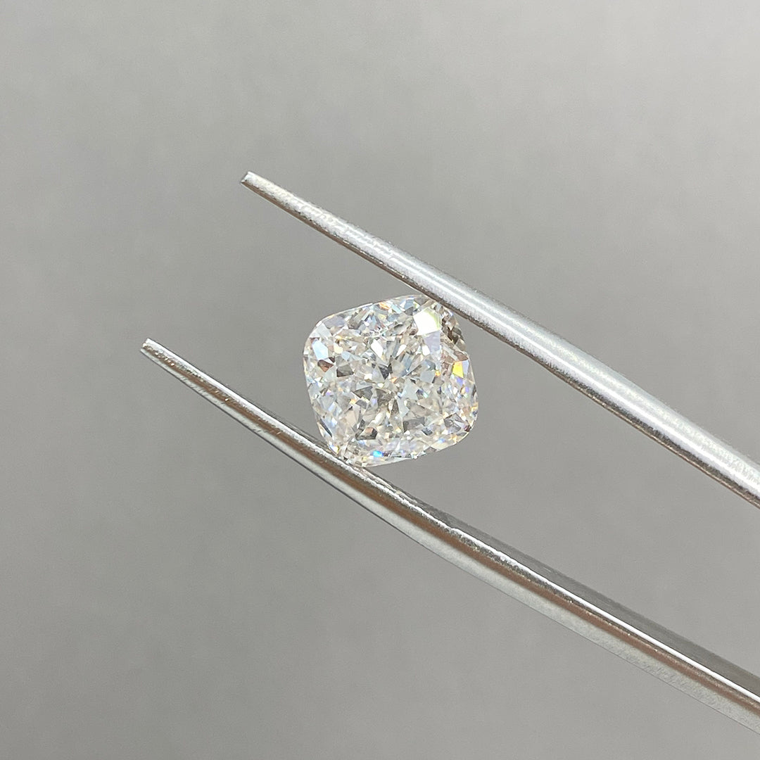 Cushion Cut Lab Diamond 3.035 Ct G VS