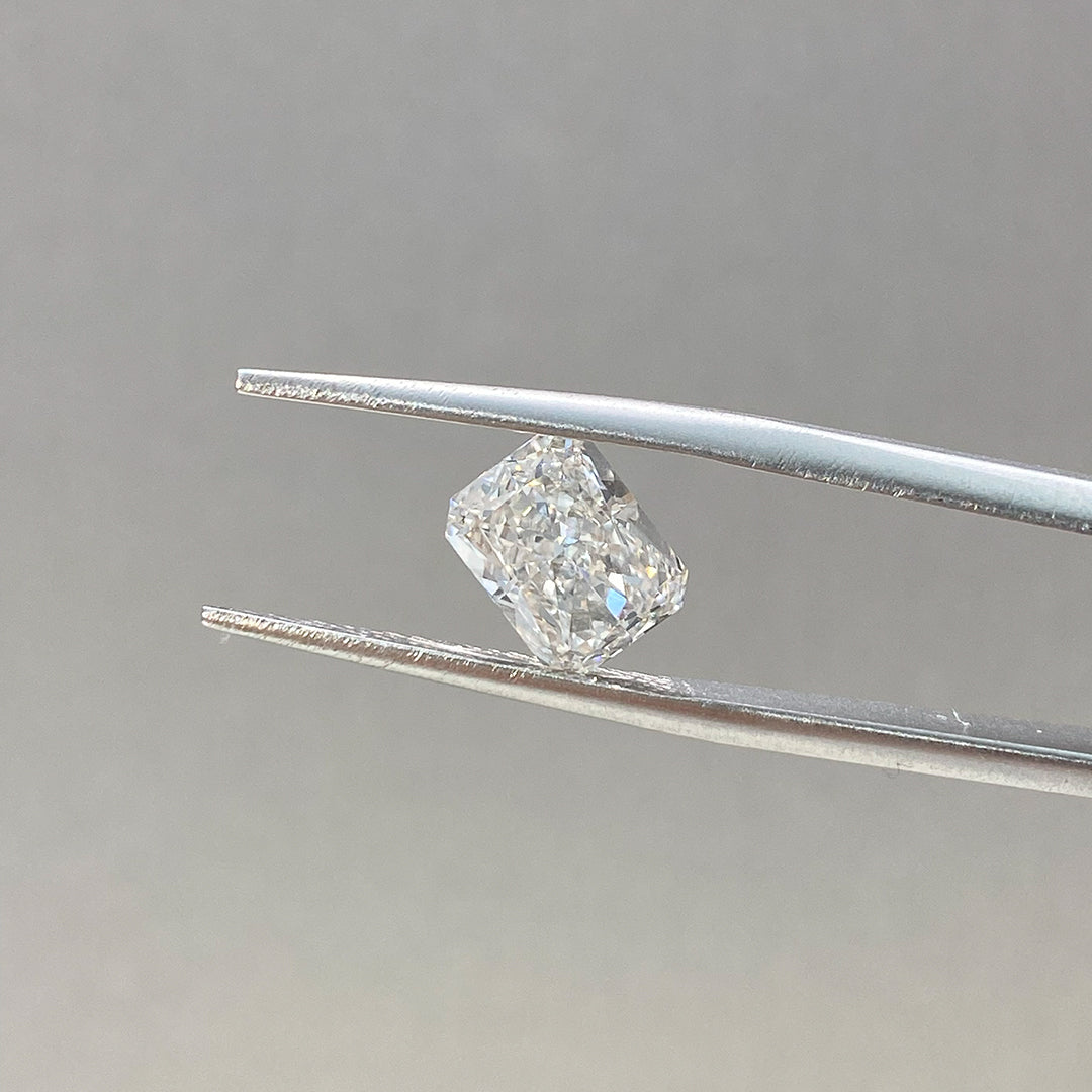 Radiant Cut Lab Diamond 2.038 Ct H VS