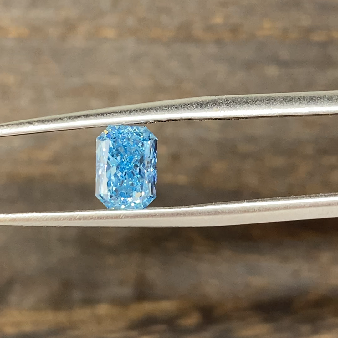 1.046 Ct Radiant Cut Fancy Blue Lab Diamond VS