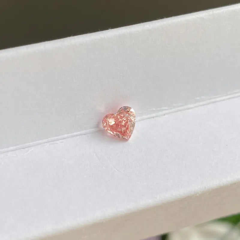 IGI Certified Heart Cut 1.03 Ct Fancy Intense Pink Lab Diamond VS2 Clarity - Gemstone