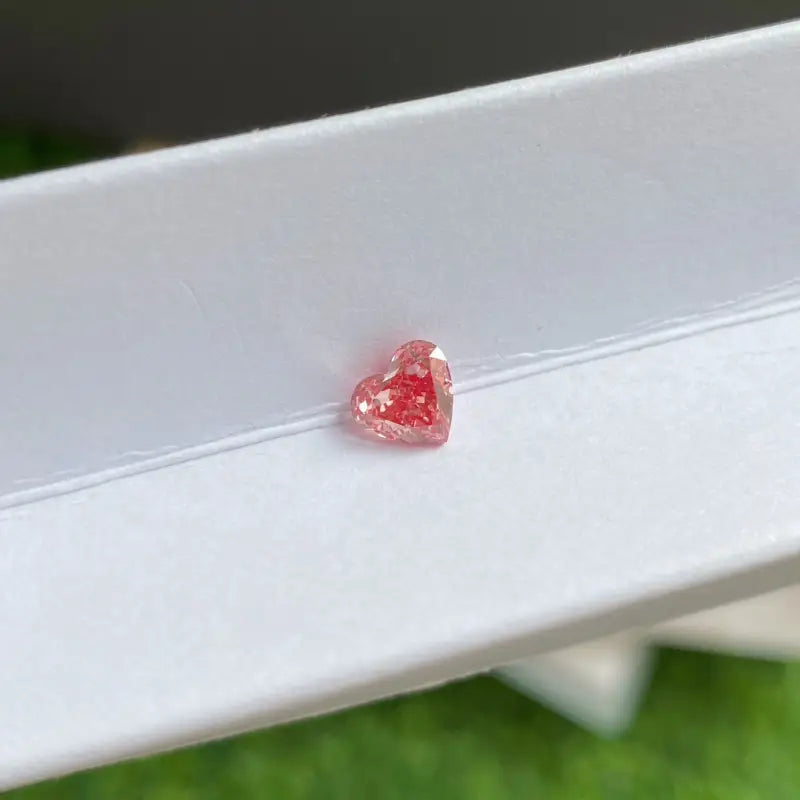 IGI Certified Heart Cut 1.06 Ct Fancy Intense Pink Lab Diamond VS1 Clarity - Gemstone