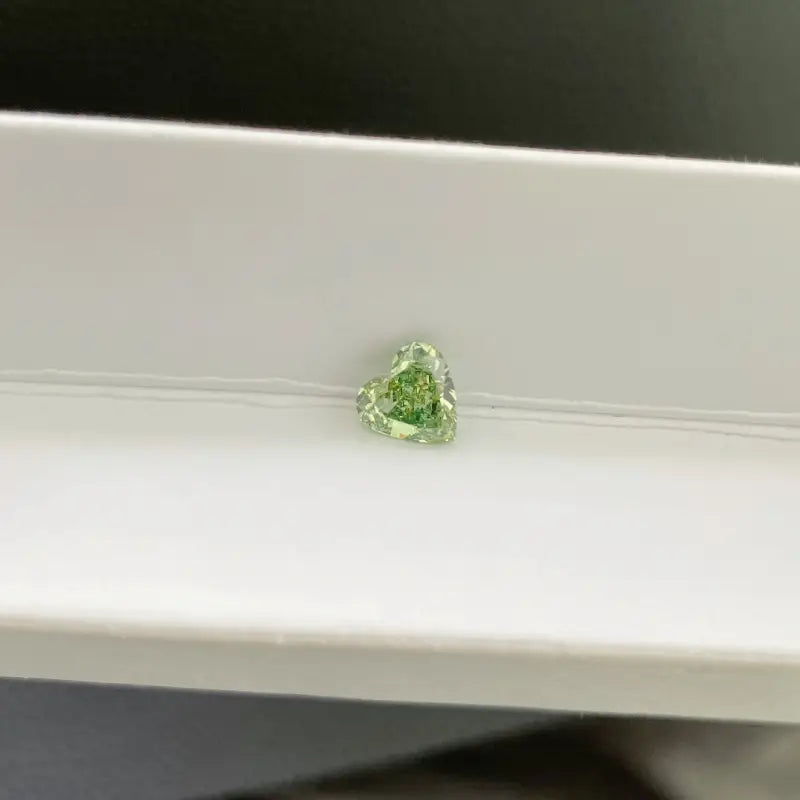 IGI Certified Heart Shape 1.02 Ct Fancy Intense Green Lab Diamond VS1 Clarity - Gemstone