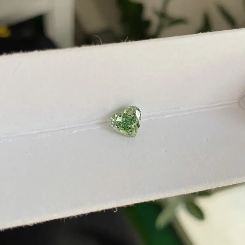 IGI Certified Heart Shape 1.17 Ct Fancy Intense Green Lab Diamond VS2 Clarity - Gemstone