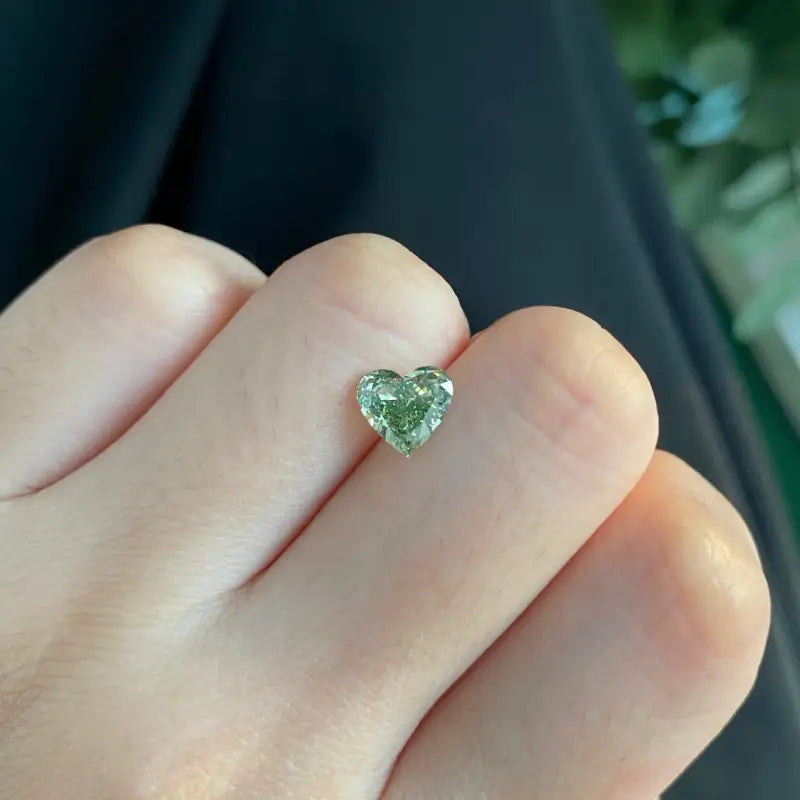 IGI Certified Heart Shape 1.58 Ct Fancy Intense Green Lab Diamond VS1 Clarity - Gemstone