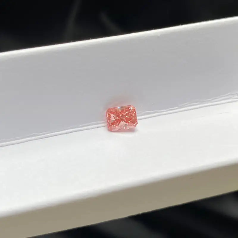 IGI Certified Radiant Cut 1.02 Ct Fancy Intense Pink Lab Diamond VS1 Clarity - Gemstone