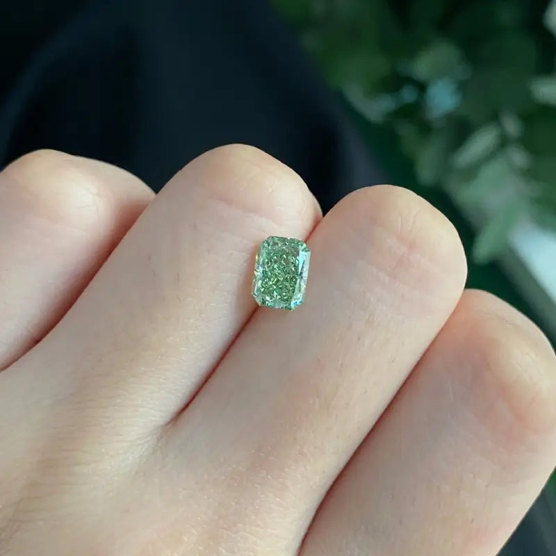 IGI Certified Radiant Cut 1.56 Ct Fancy Intense Green Lab Diamond VS1 Clarity - Gemstone