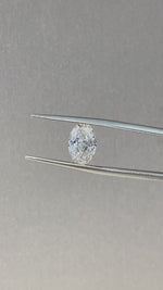 Charger et lire la vidéo dans la visionneuse de galerie, Diamant de laboratoire rose intense de 1,05 ct à taille ovale certifié IGI, pureté VS1 
