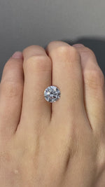 Load and play video in Gallery viewer, Round Cut Lab Diamond 2.113 Ct G VS
