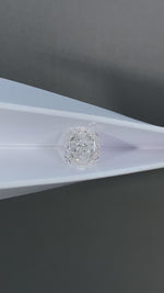 Charger et lire la vidéo dans la visionneuse de galerie, Diamant de laboratoire rose intense de 1,05 ct à taille ovale certifié IGI, pureté VS1 
