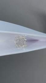 Charger et lire la vidéo dans la visionneuse de galerie, Diamant de laboratoire rose intense de 1,05 ct à taille ovale certifié IGI, pureté VS1 
