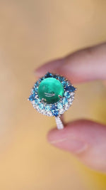 Load and play video in Gallery viewer, Double Halo 4.5 Ct Round Lab Emerald Engagement Ring
