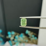 Load and play video in Gallery viewer, IGI Certified Radiant Cut 1.02 Ct Fancy Intense Green Lab Diamond VS1 Clarity
