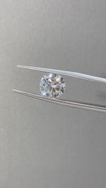 Load and play video in Gallery viewer, Round Cut Lab Diamond 2.123 Ct G VS1
